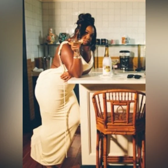 Melani the Label CRISTINA GOWN - PEARL WHITE - Picture 2 of 7